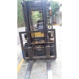 Xe nâng dầu Hyster 2,5T  (4)